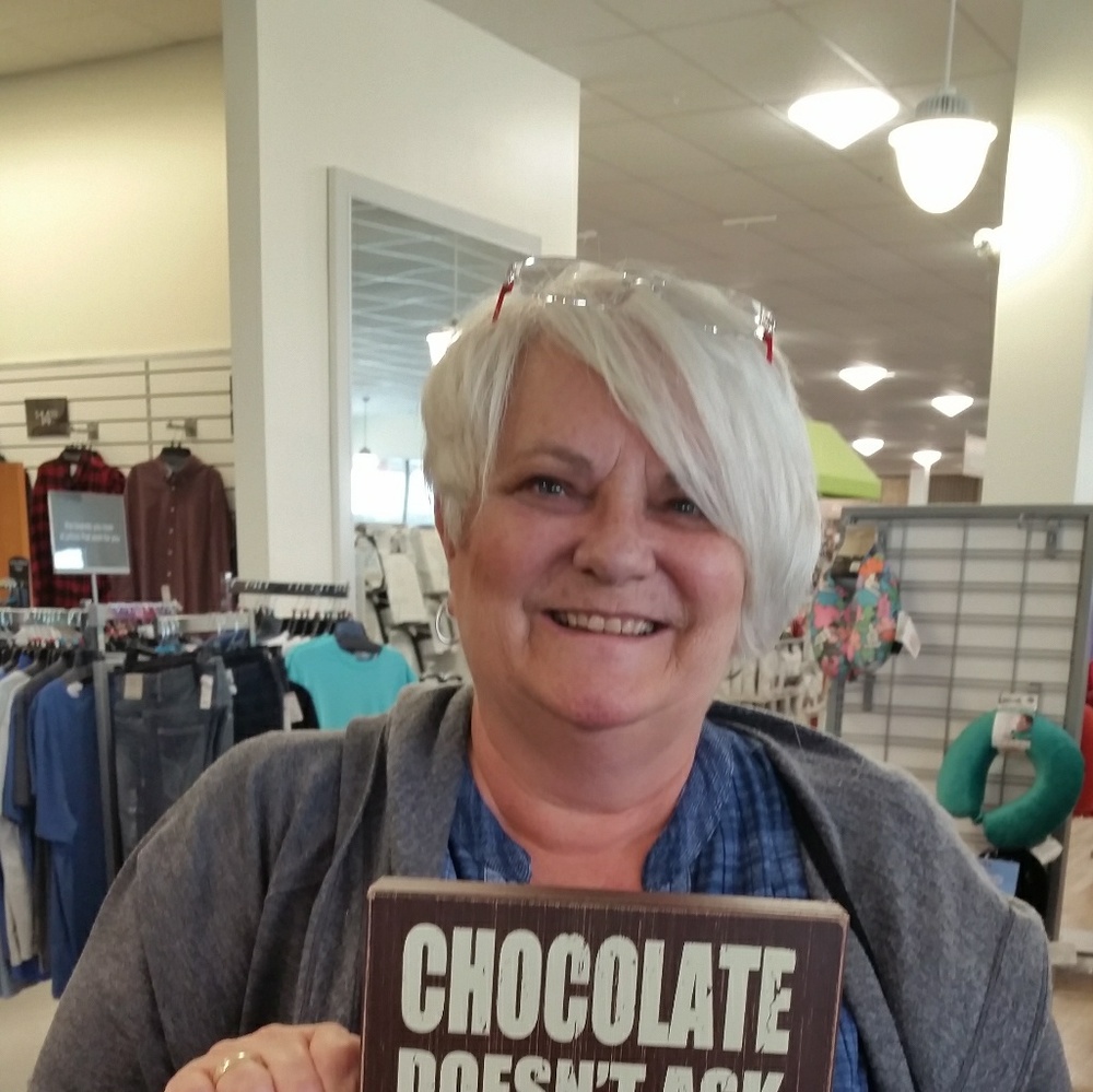 Meet your Posher, Sharon